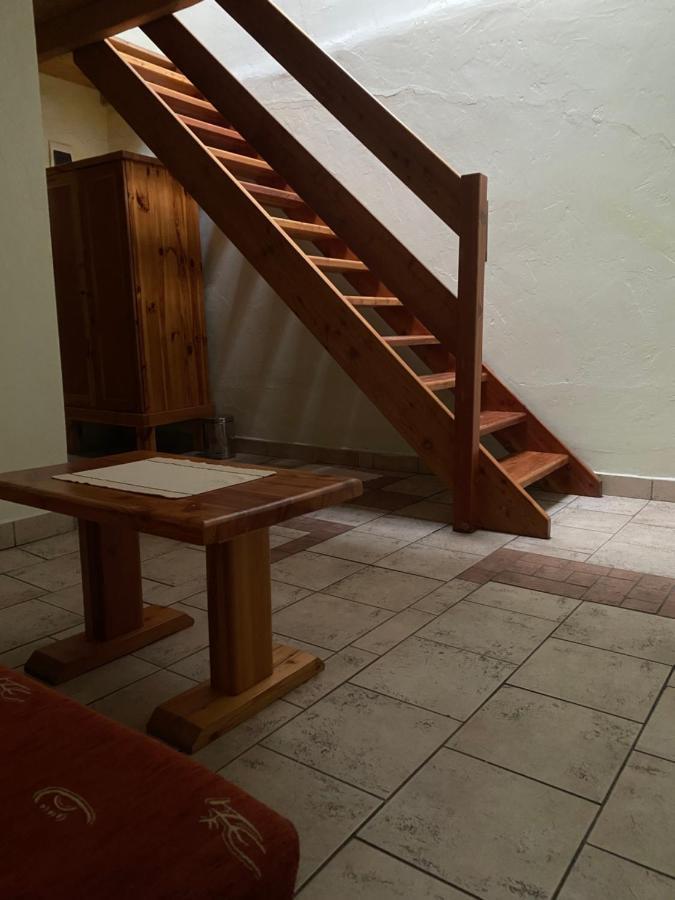 Hostel Caferazy Попрад Экстерьер фото